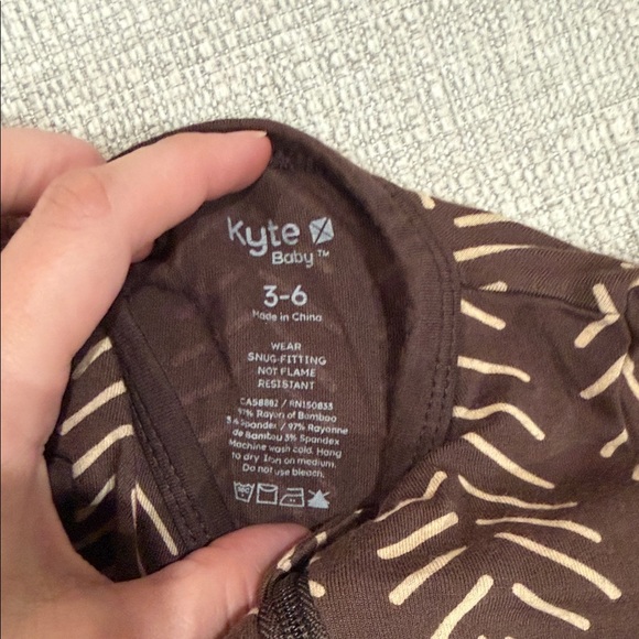 Kyte baby express herringbone zipper sleeper - Picture 3 of 5